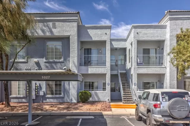 MLS: 2782877 Condo For Sale
