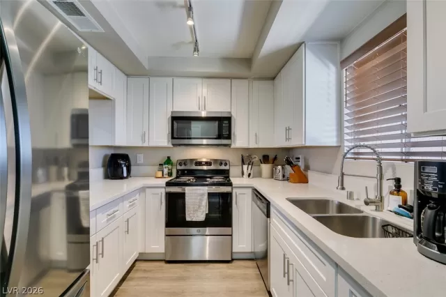 MLS: 2782916 Condo For Sale