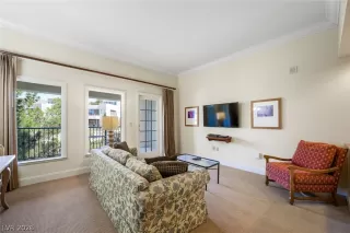 Photo #3: 2782917 Listing
