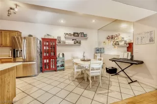 Photo #5: 2782947 Listing 