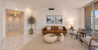 Photo #3: 2782969 Listing