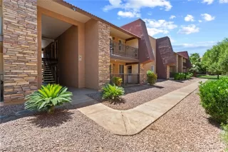 Photo #4: 2782997 Listing