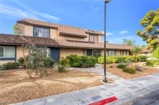 Photo #2: 2783034 Listing