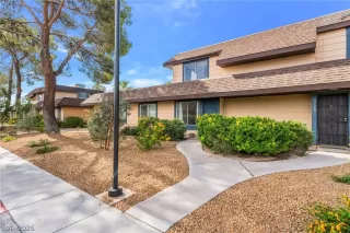 Photo #3: 2783034 Listing