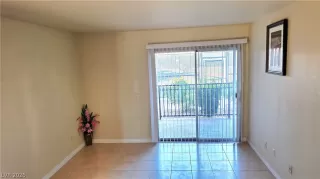 Photo #3: 2783069 Listing