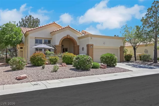 MLS: 2783113 Condo For Sale
