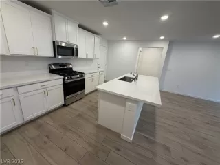 Photo #2: 2783118 Listing 