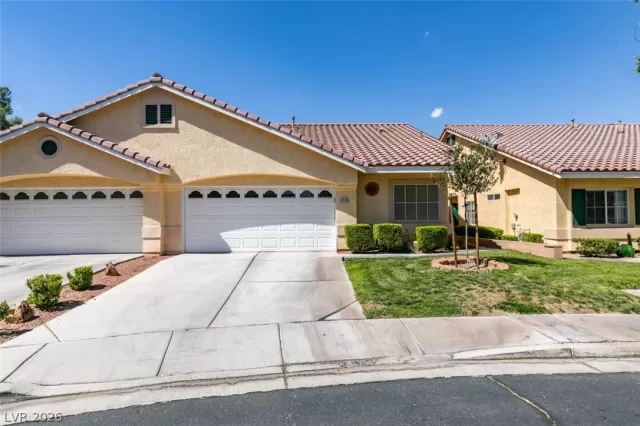 MLS: 2783169 Condo For Sale