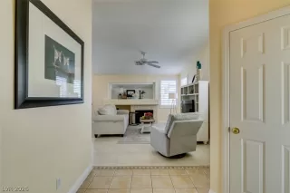 Photo #2: 2783169 Listing