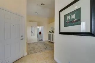 Photo #3: 2783169 Listing
