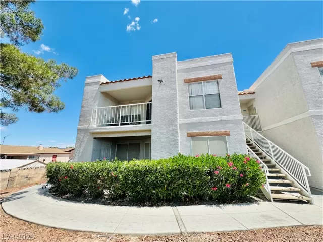 MLS: 2783266 Condo For Sale