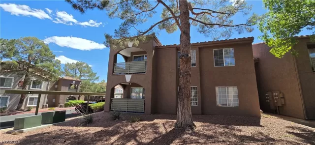 MLS: 2783279 Condo For Sale