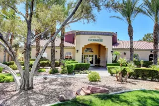 Photo #2: 2783438 Listing