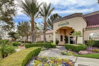 Photo #3: 2783438 Listing