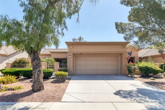 MLS: 2783473 Condo For Sale