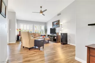 Photo #6: 2783473 Listing