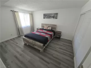 Photo #4: 2783477 Listing