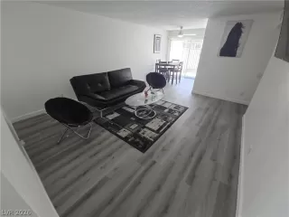 Photo #5: 2783477 Listing