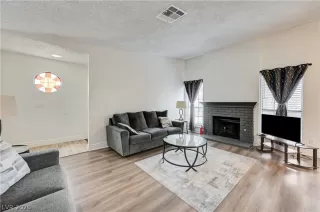 Photo #3: 2783522 Listing