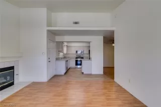 Photo #4: 2783526 Listing 
