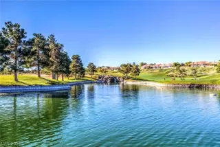 Photo #2: 2783546 Listing