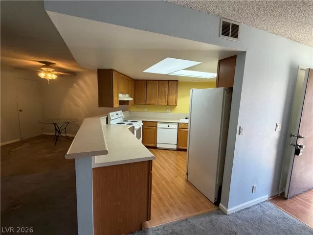 MLS: 2783549 Condo For Sale
