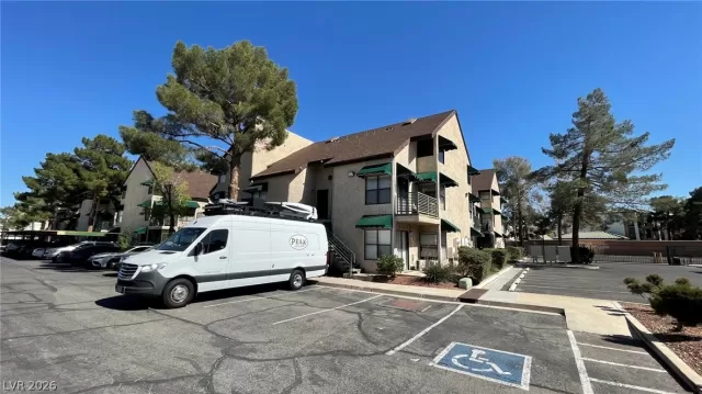 MLS: 2783566 Condo For Sale