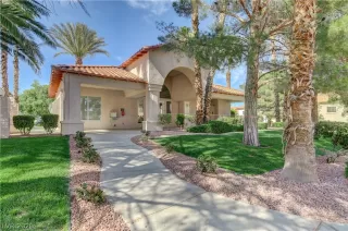 Browse active condo listings in SCOTTSDALE VALLEY