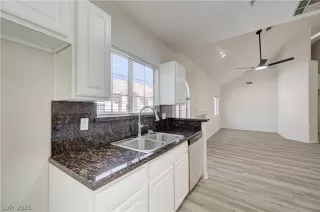 Photo #4: 2783592 Listing