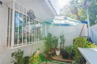 Photo #5: 2783594 Listing