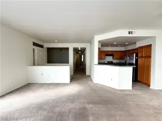 Photo #4: 2783613 Listing