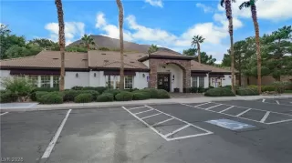 Photo #3: 2783662 Listing