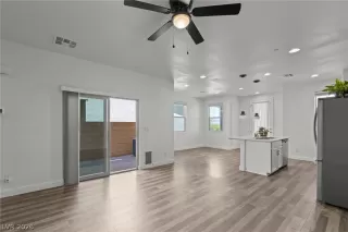 Photo #2: 2783666 Listing