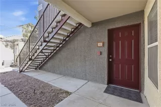 Photo #4: 2783675 Listing