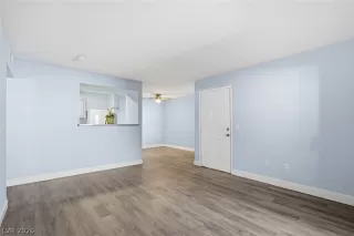 Photo #6: 2783675 Listing