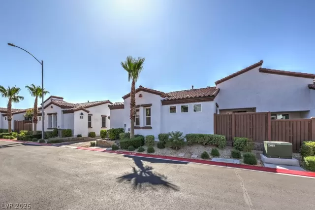 MLS: 2783693 Condo For Sale