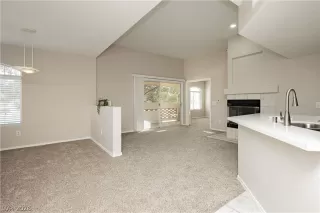 Photo #4: 2783695 Listing