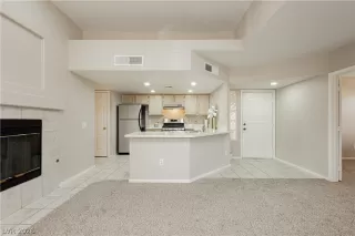 Photo #6: 2783695 Listing