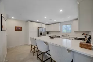 Photo #3: 2783736 Listing