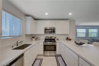 Photo #6: 2783736 Listing