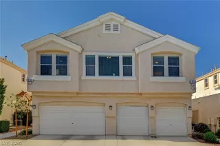 Photo #1: 2783781 Listing