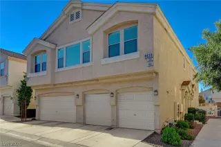Photo #2: 2783781 Listing