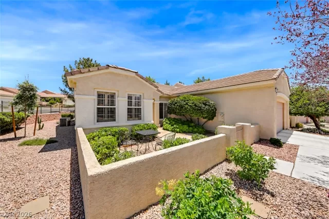 MLS: 2783784 Condo For Sale