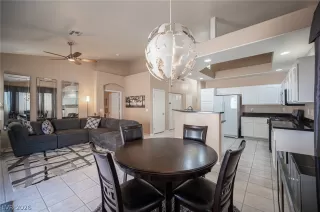 Photo #3: 2783864 Listing