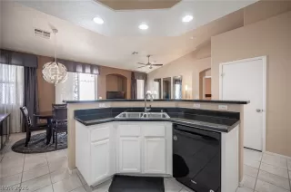 Photo #4: 2783864 Listing