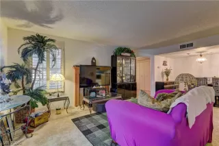 Photo #4: 2783867 Listing