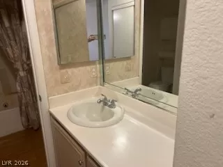 Photo #3: 2783868 Listing