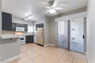 Photo #6: 2783969 Listing