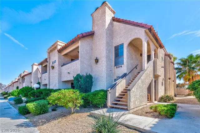 MLS: 2783976 Condo For Sale