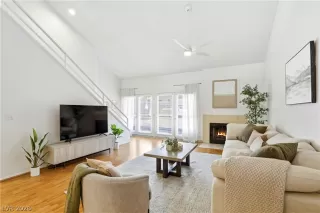 Photo #1: 2783996 Listing 